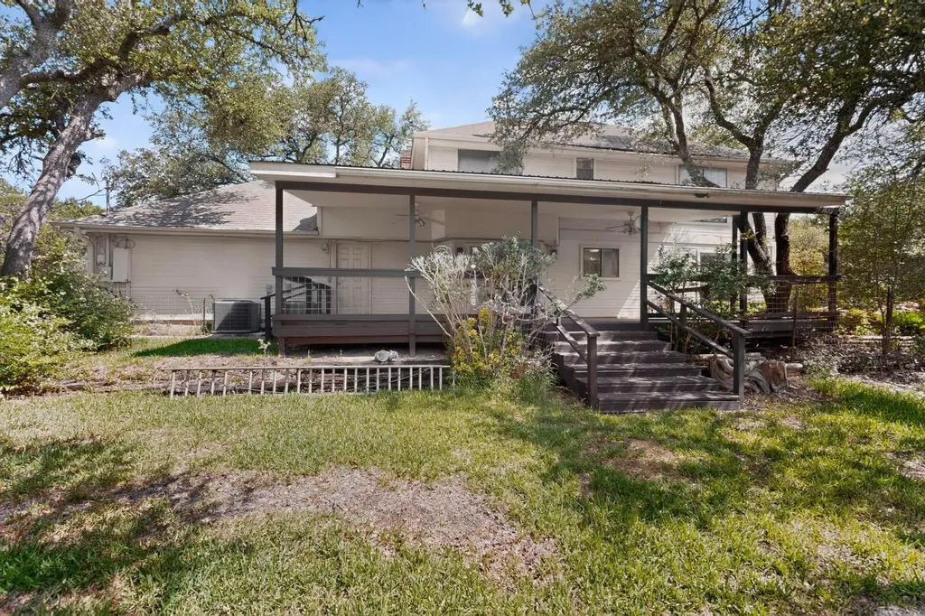 1003 Pier Branch Road Dripping Springs TX 78620