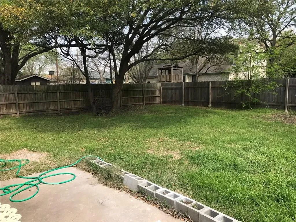 606 Brookhollow Drive Pflugerville TX 78660
