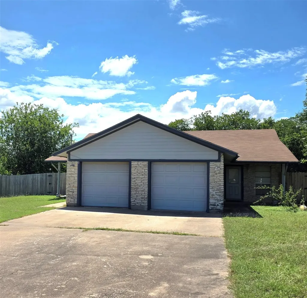 15208 Spring Hill Lane Pflugerville TX 78660