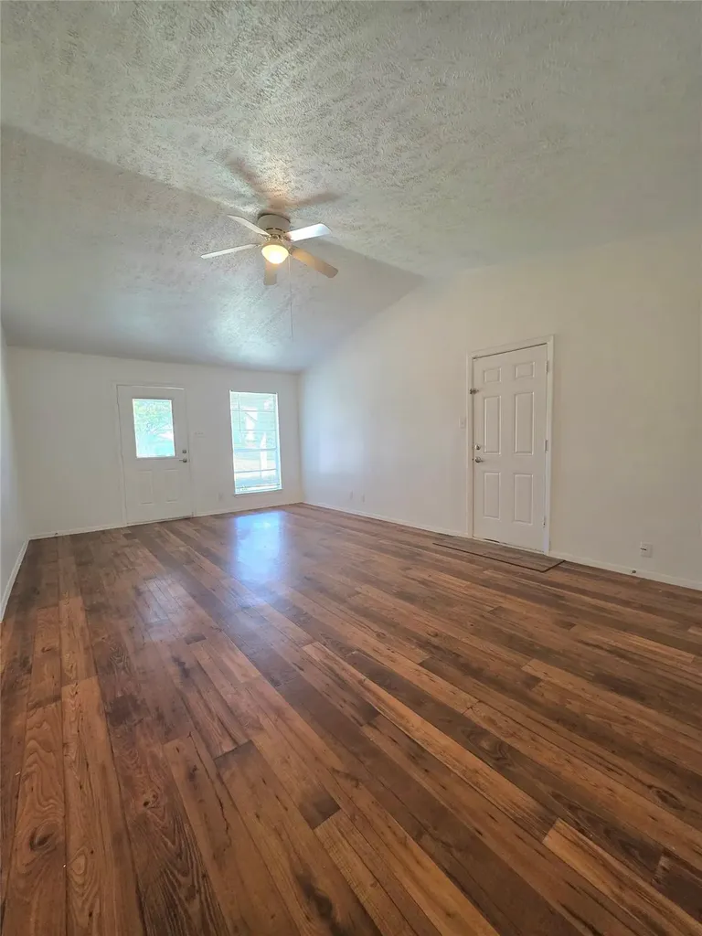 15208 Spring Hill Lane Pflugerville TX 78660