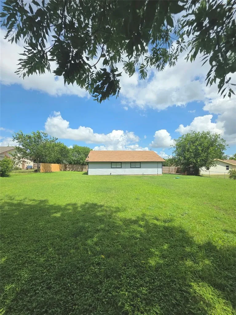 15208 Spring Hill Lane Pflugerville TX 78660