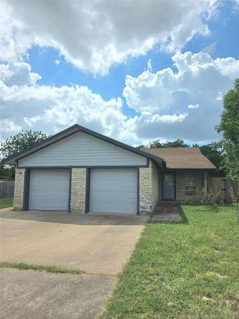 15208 Spring Hill Lane Pflugerville TX 78660