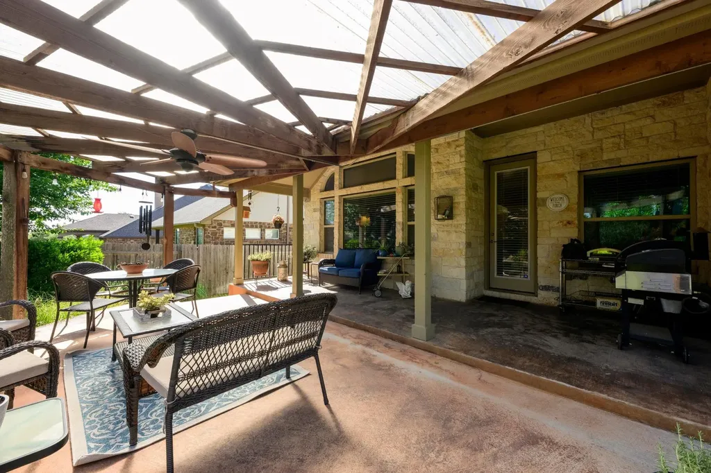 292 Swallowtail Drive Austin TX 78737