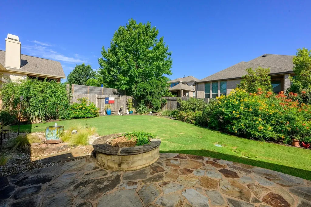 292 Swallowtail Drive Austin TX 78737