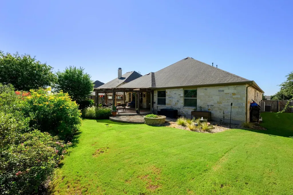 292 Swallowtail Drive Austin TX 78737