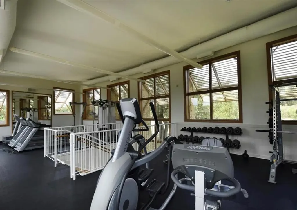 292 Swallowtail Drive Austin TX 78737