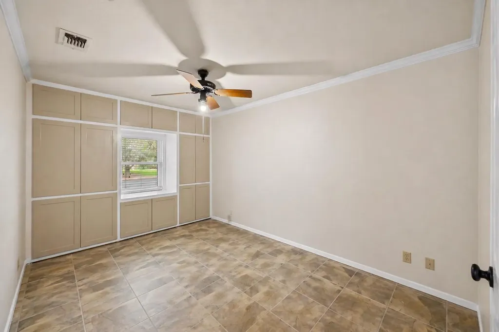 2506 Redleaf Lane Austin TX 78745