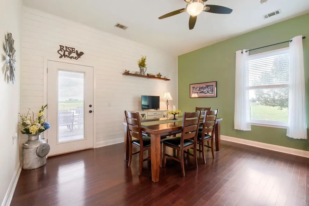 210 Battleground Circle Taylor TX 76574
