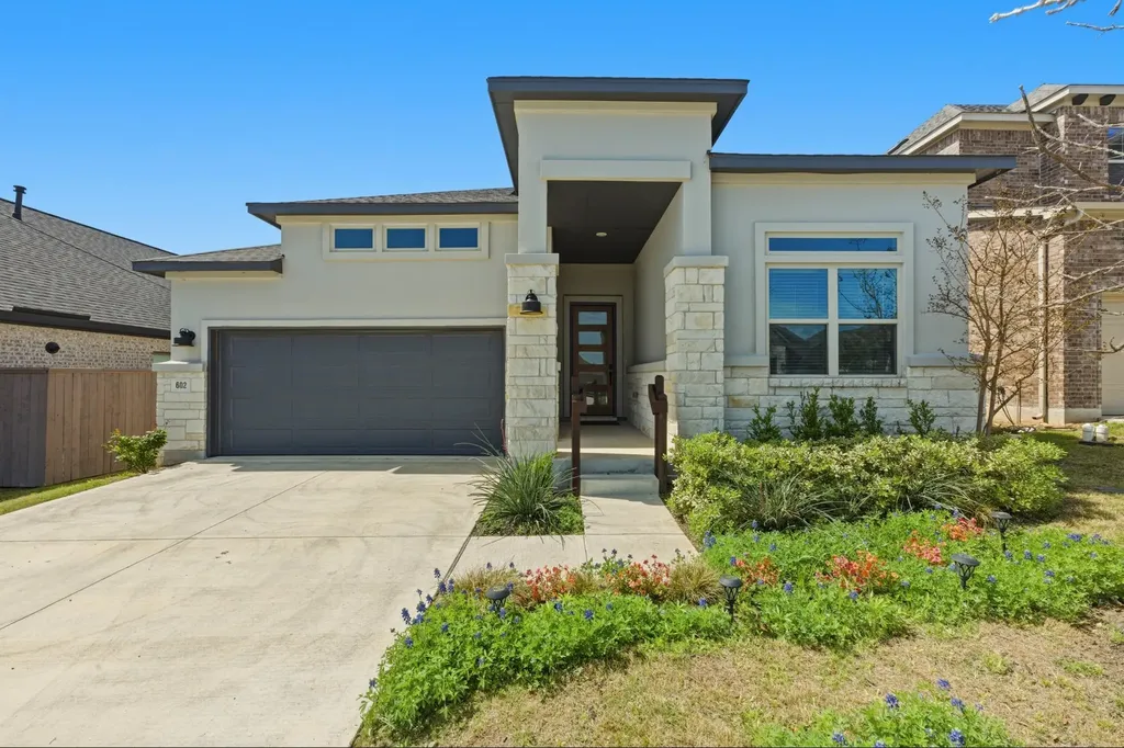 602 Jefferson Drive Kyle TX 78640