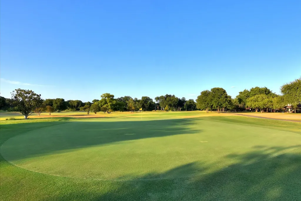 11125 Pinehurst Drive Austin TX 78747