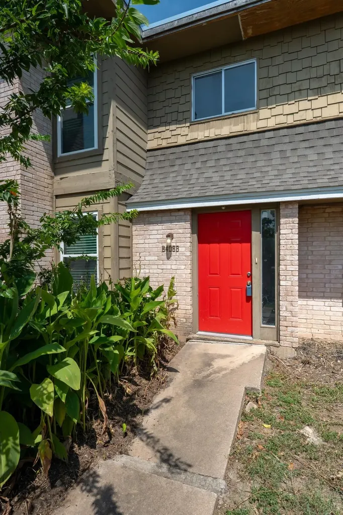 6406 Chimney Creek Circle Austin TX 78723