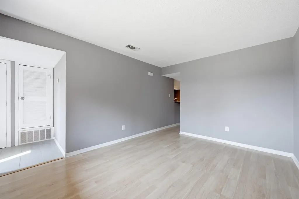6406 Chimney Creek Circle Austin TX 78723