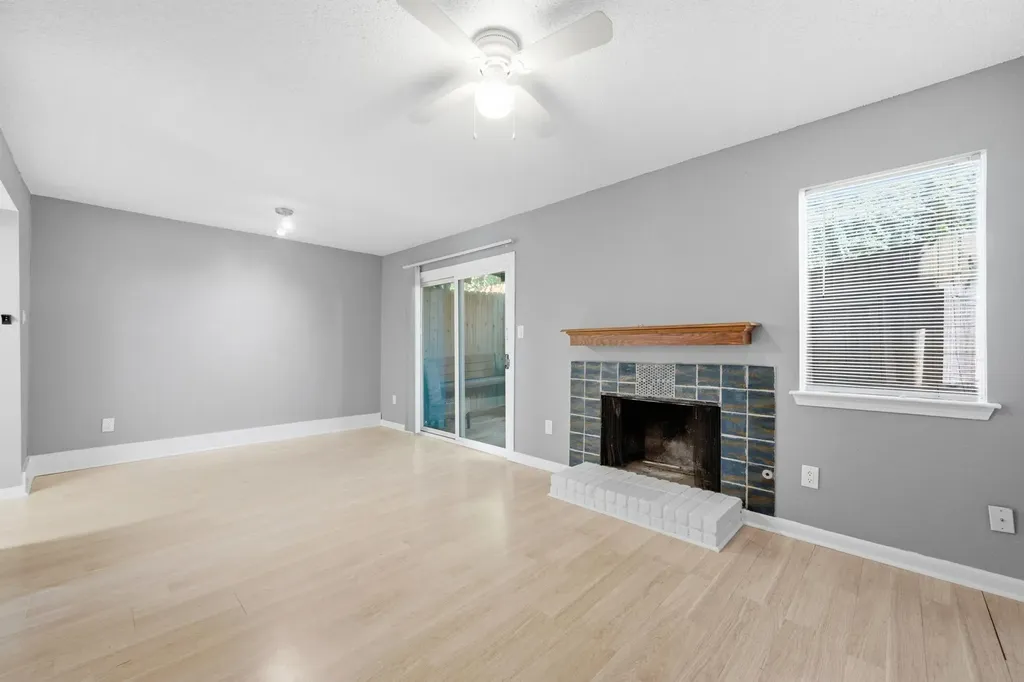 6406 Chimney Creek Circle Austin TX 78723