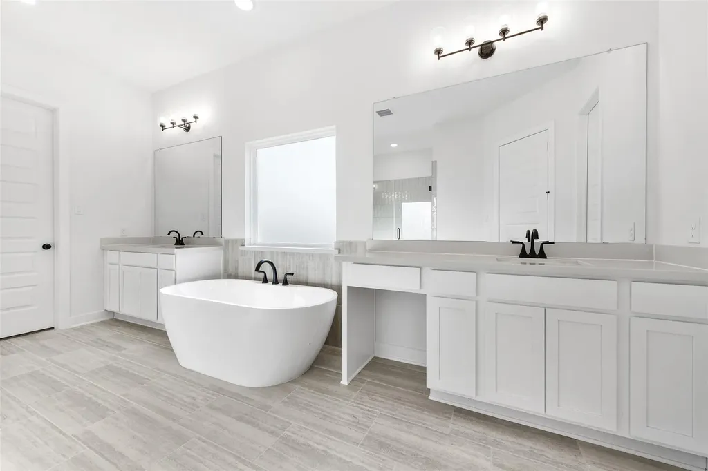 7425 Desert Needle Drive Lago Vista TX 78645