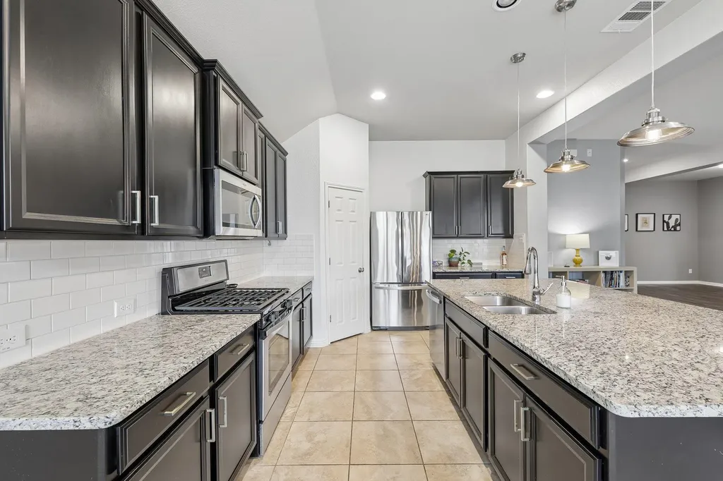 5852 Parma Street Round Rock TX 78665