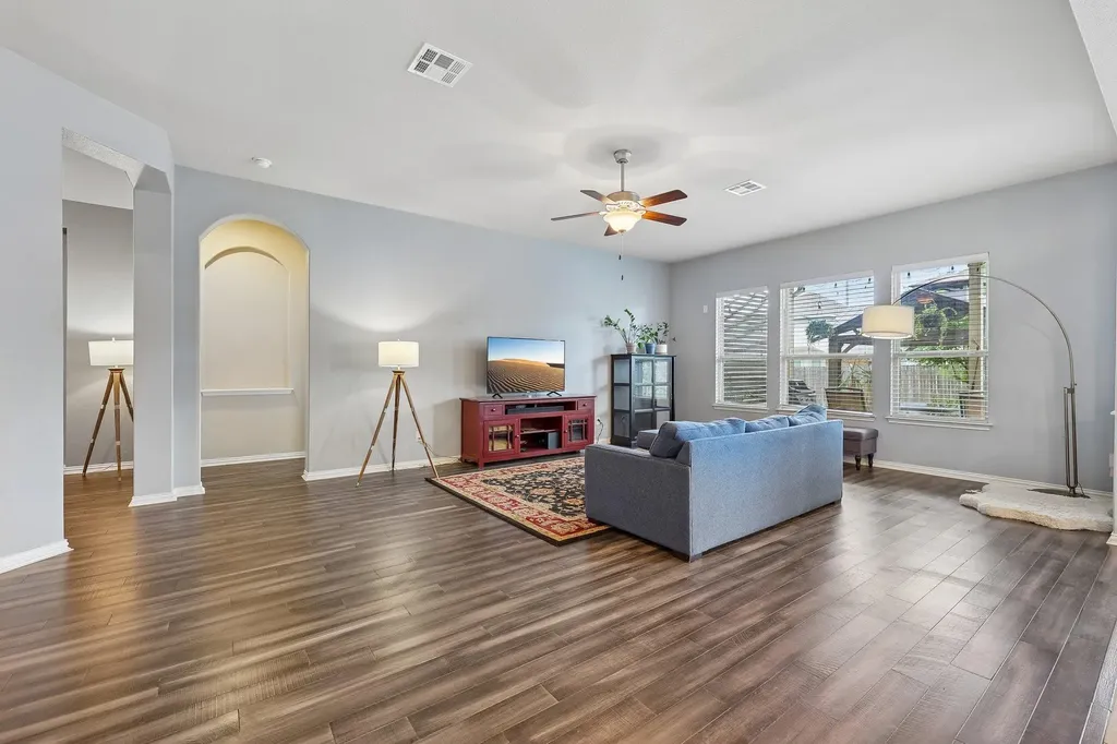 5852 Parma Street Round Rock TX 78665