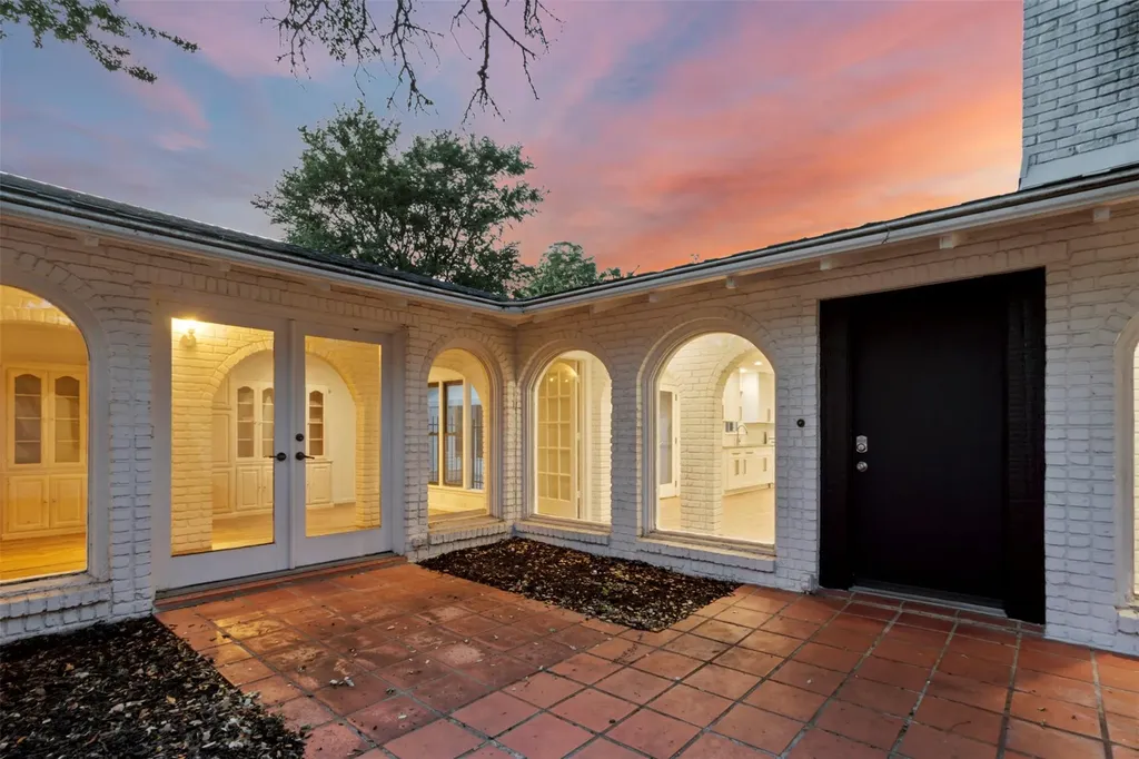 4202 N Hills Drive Austin TX 78731