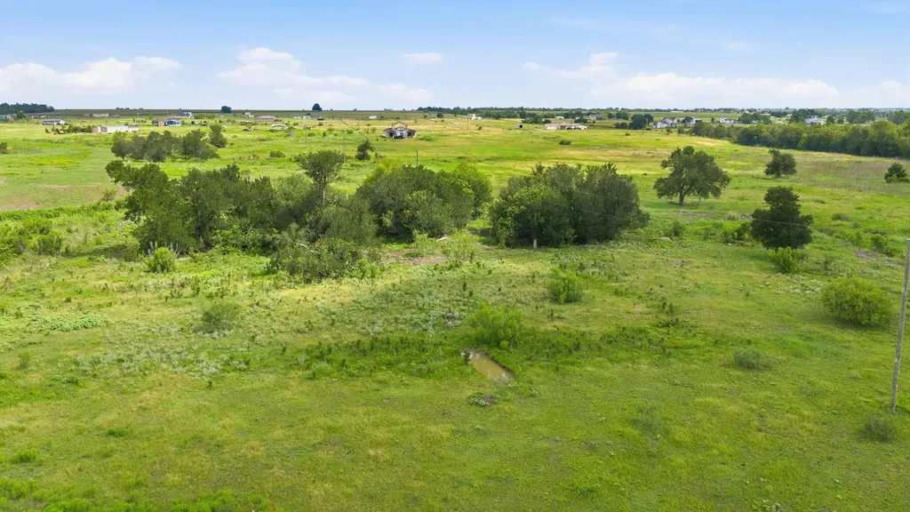 1701 County Road 466 Elgin TX 78621