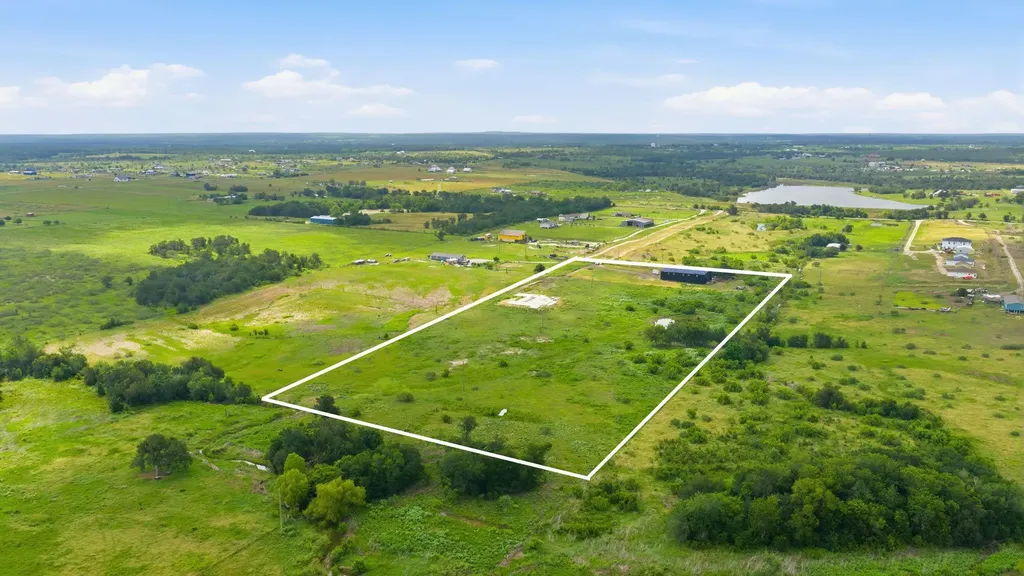 1701 County Road 466 Elgin TX 78621