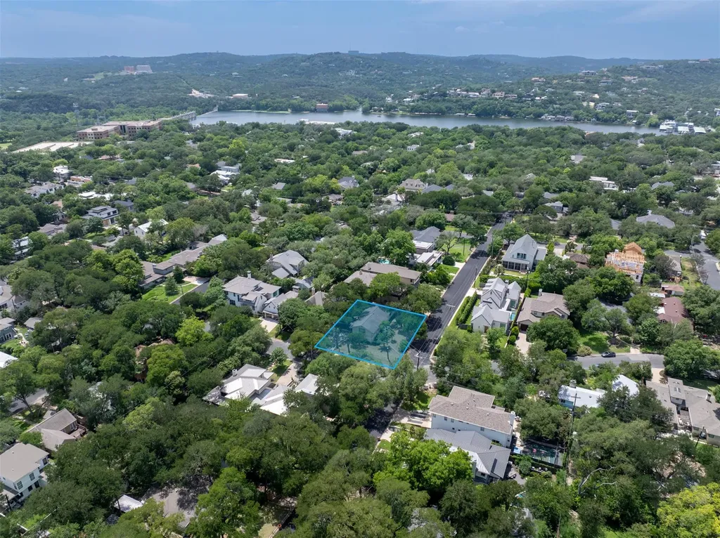 3401 Clearview Drive Austin TX 78703