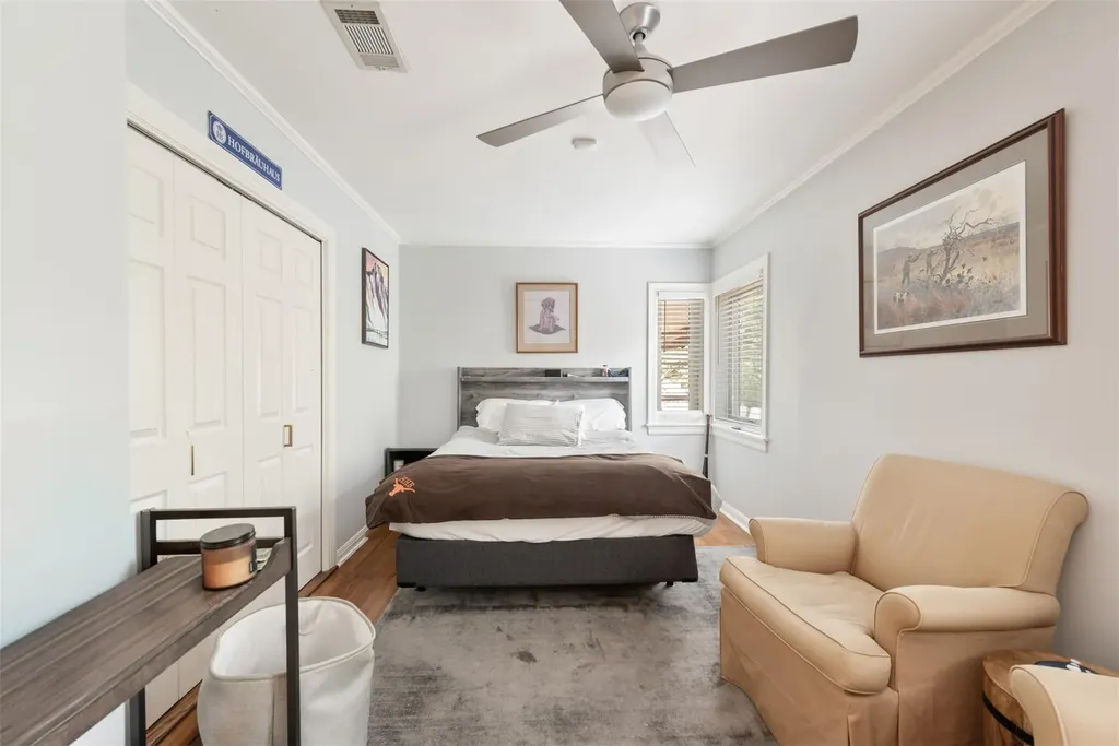 3401 Clearview Drive Austin TX 78703