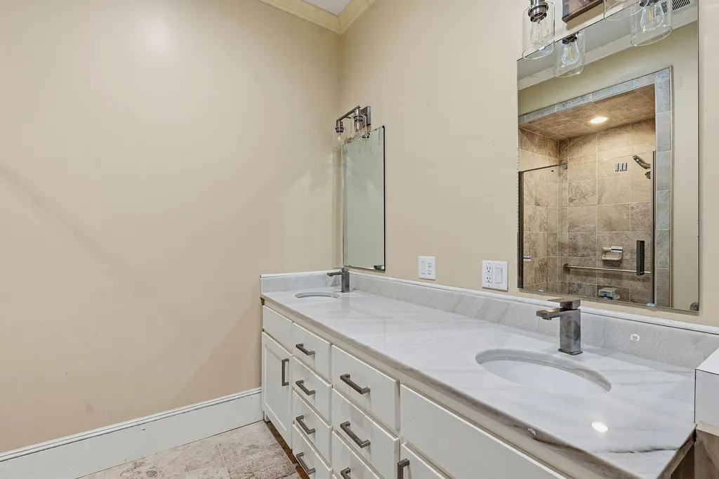 1232 Spruce Street Lockhart TX 78644