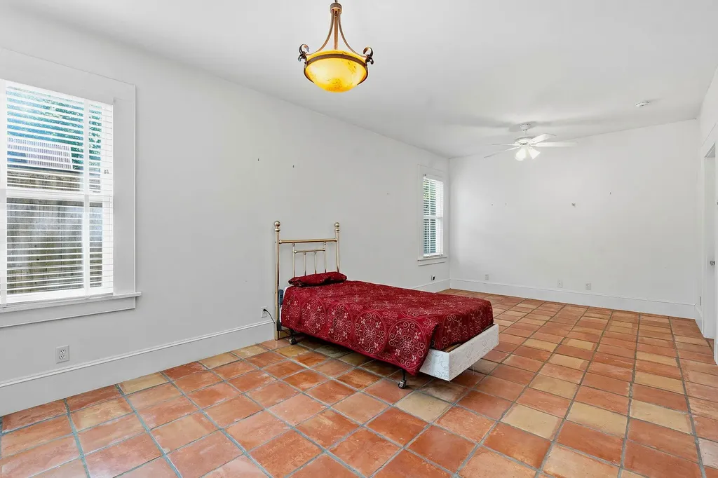 1232 Spruce Street Lockhart TX 78644