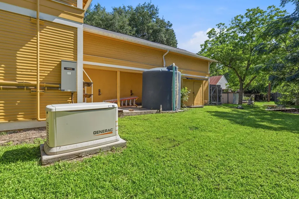 1232 Spruce Street Lockhart TX 78644