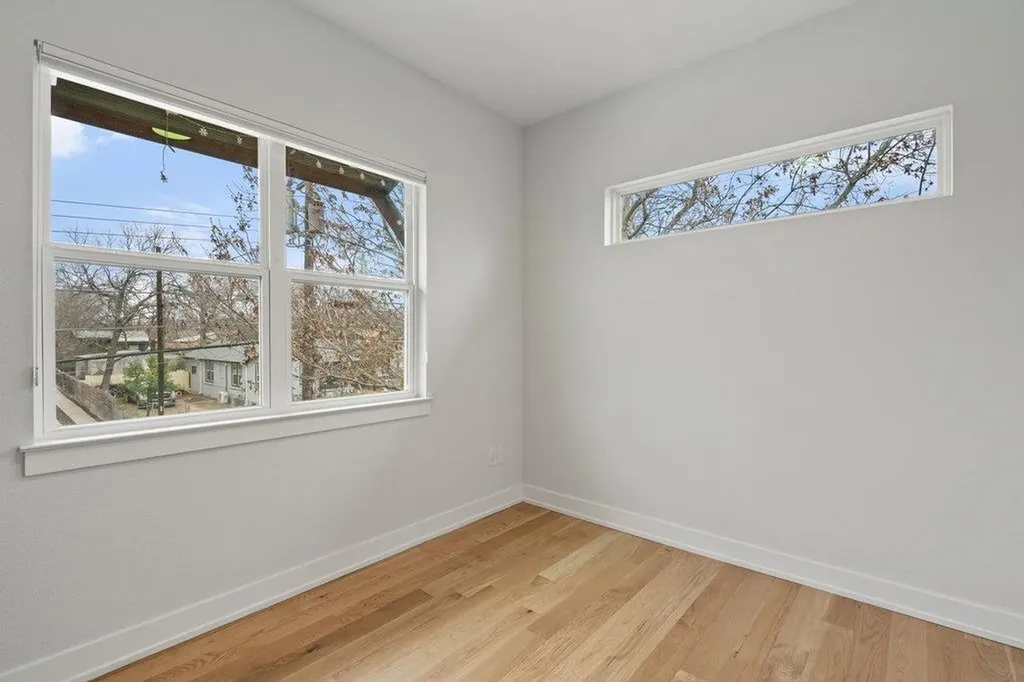 928 E 53rd 1/2 Street Austin TX 78751