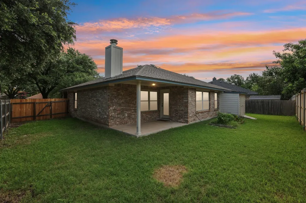 3909 Coffee Bean Cove Austin TX 78728
