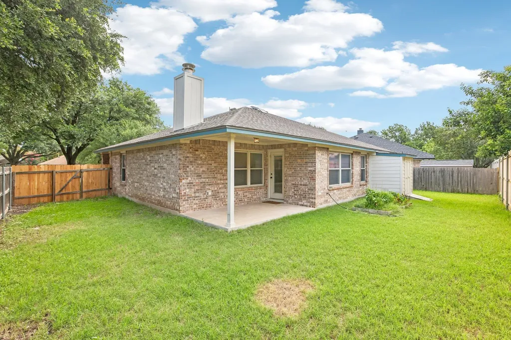 3909 Coffee Bean Cove Austin TX 78728
