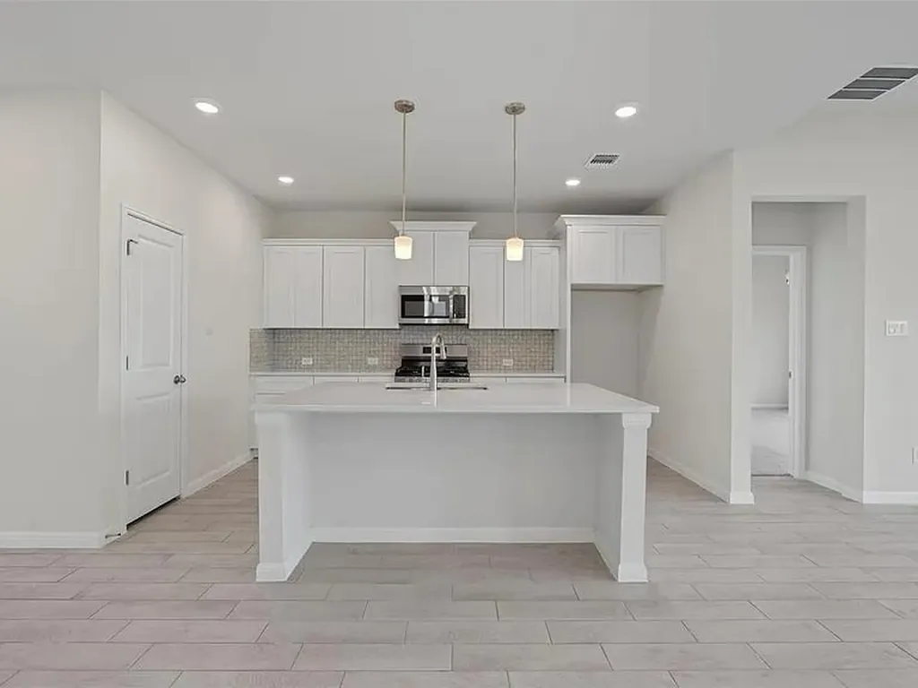 128 Comet Pointe Drive Georgetown TX 78628