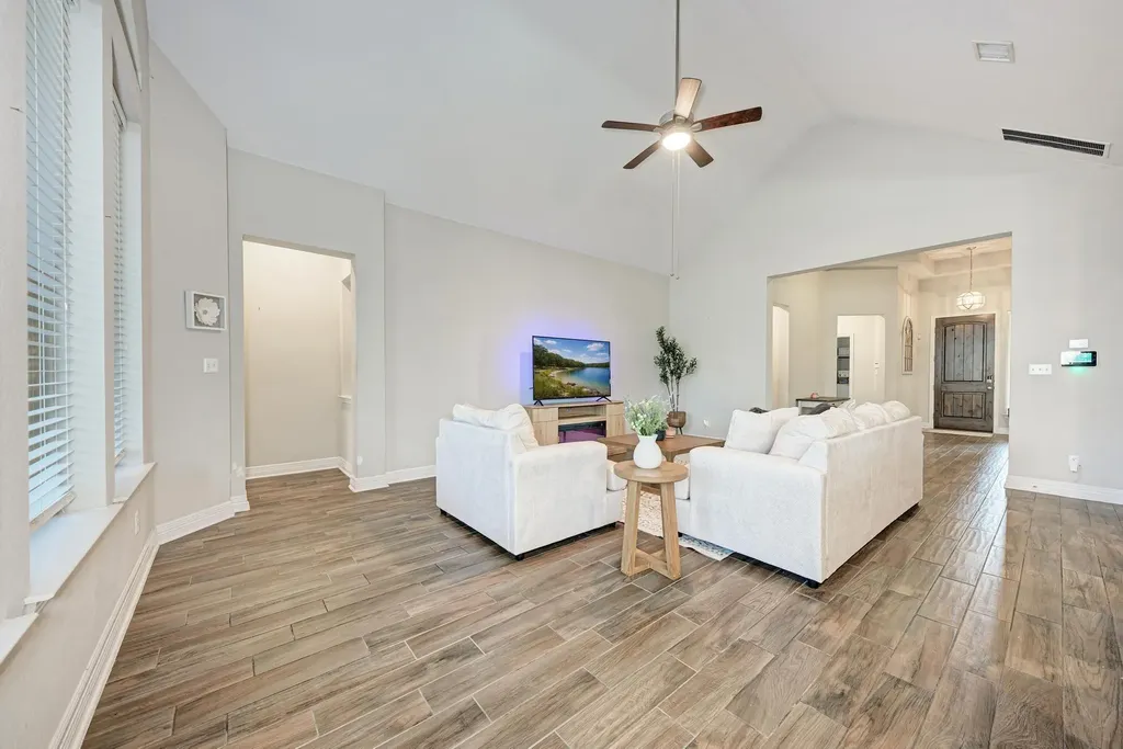 198 Rough Leaf Drive Buda TX 78610