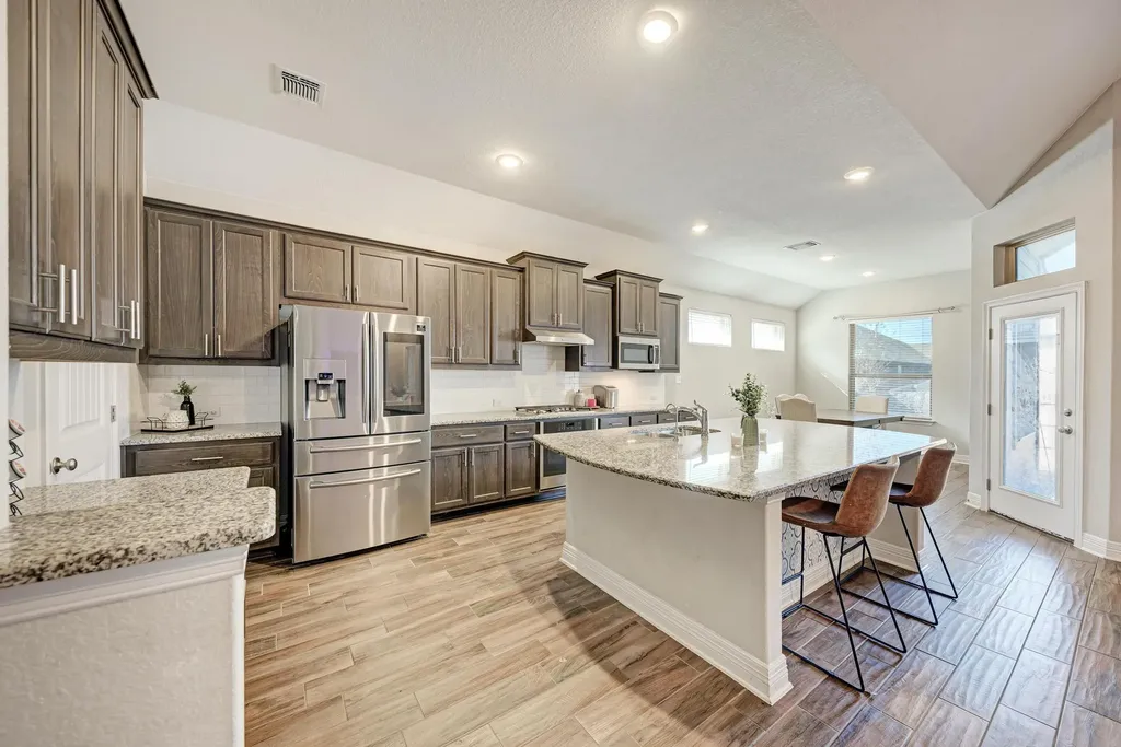 198 Rough Leaf Drive Buda TX 78610