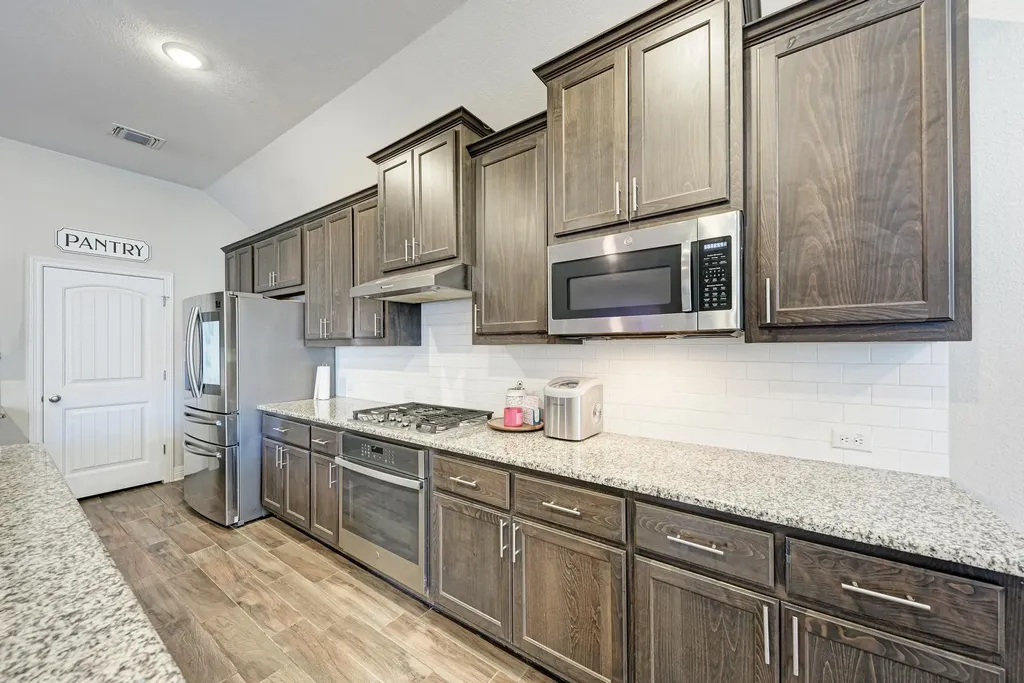 198 Rough Leaf Drive Buda TX 78610