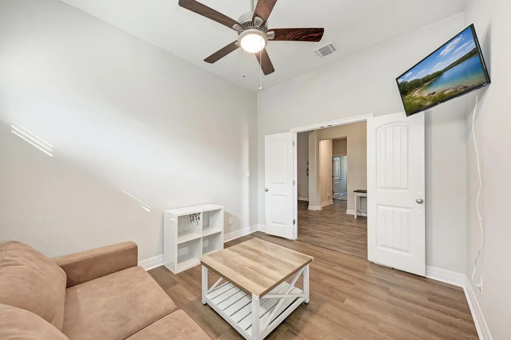 198 Rough Leaf Drive Buda TX 78610