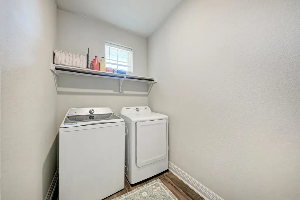 198 Rough Leaf Drive Buda TX 78610