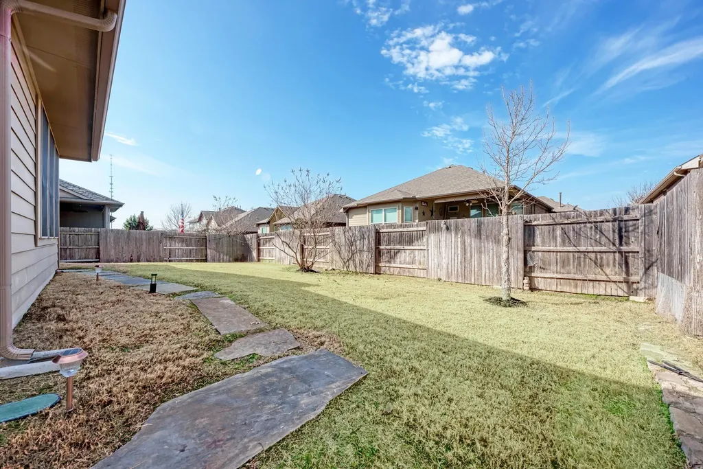 198 Rough Leaf Drive Buda TX 78610
