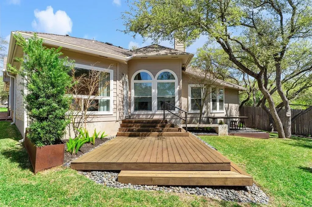 6913 Auckland Drive Austin TX 78749