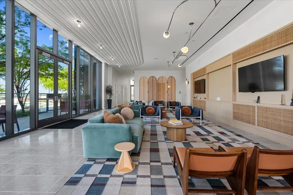 44 East Avenue Austin TX 78701