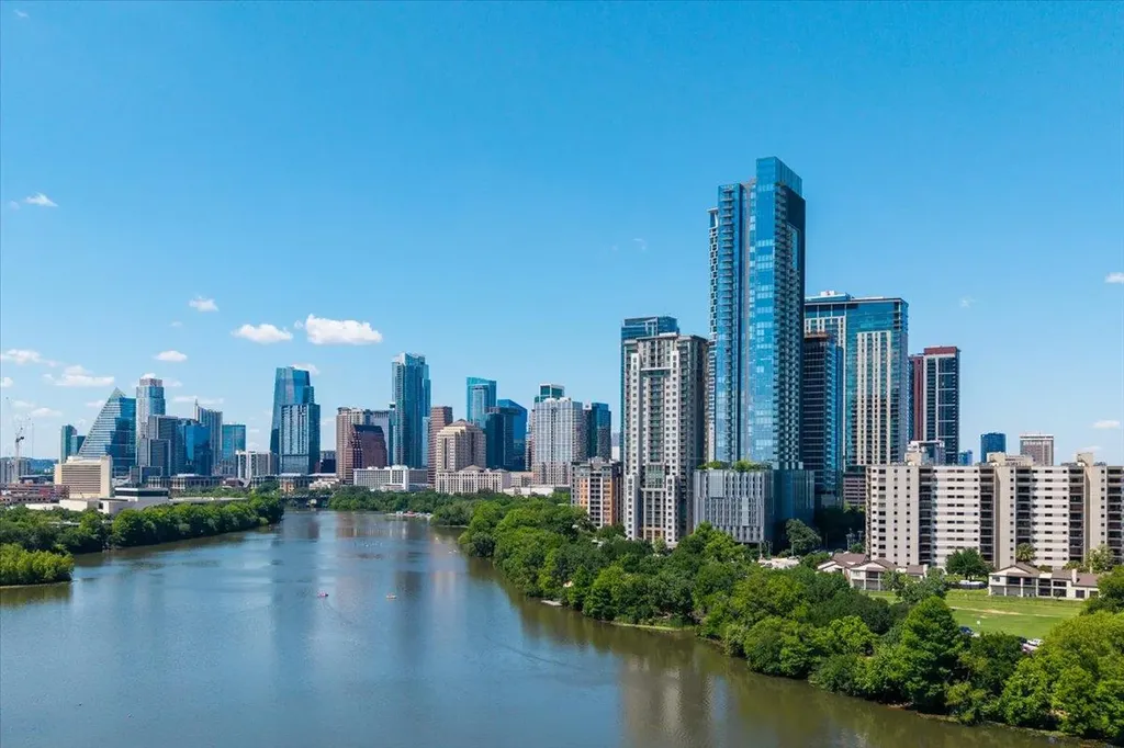 44 East Avenue Austin TX 78701