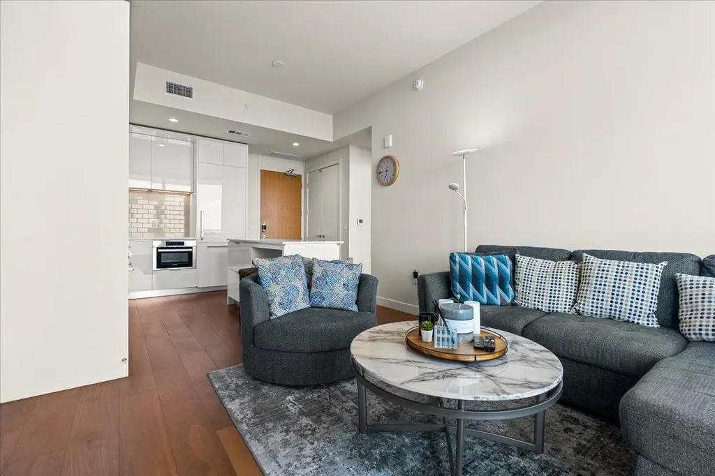 44 East Avenue Austin TX 78701