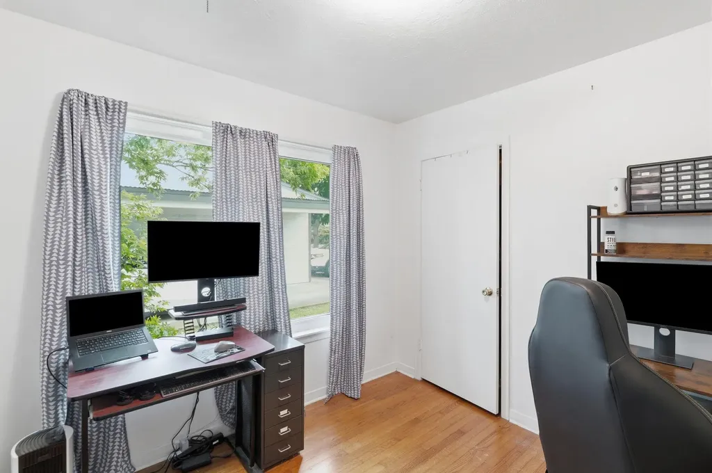 8207 Lazy Lane Austin TX 78757