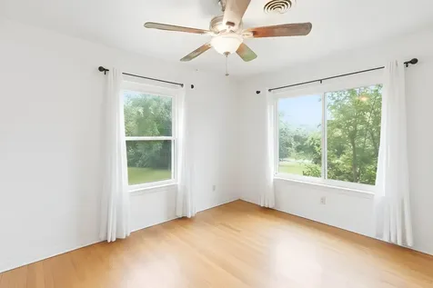 8207 Lazy Lane Austin TX 78757