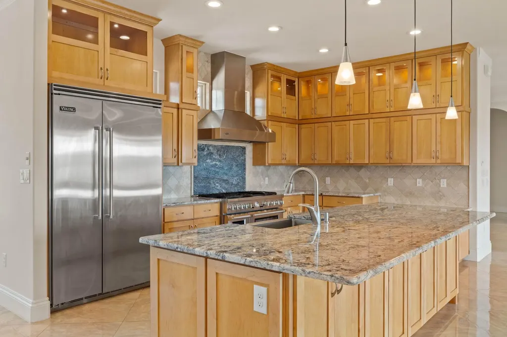 128 Carol Cove Spicewood TX 78669