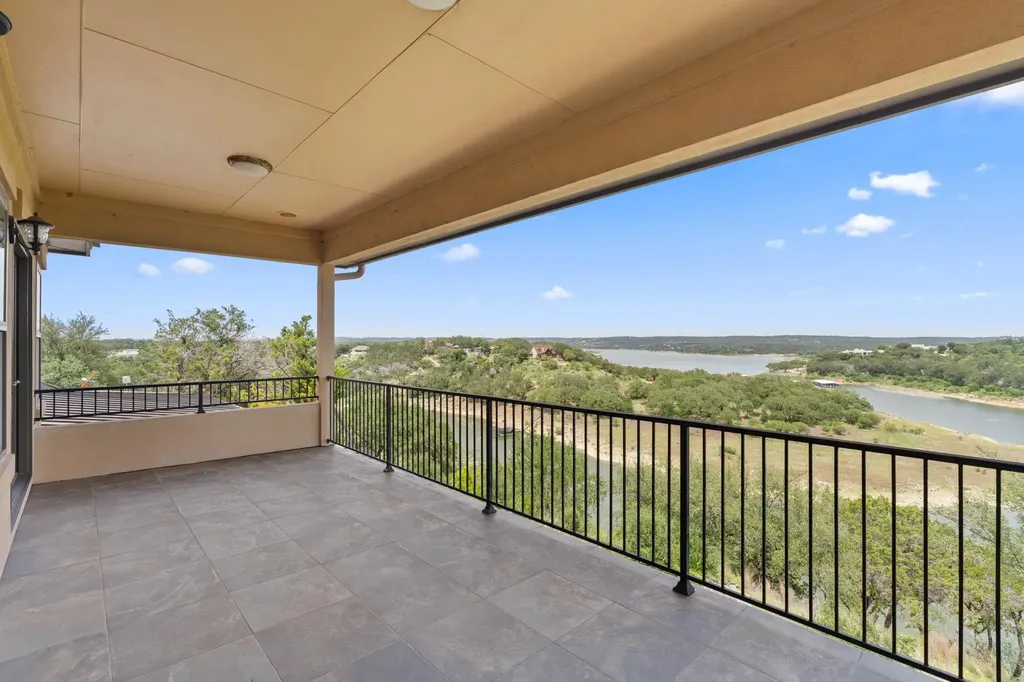 128 Carol Cove Spicewood TX 78669