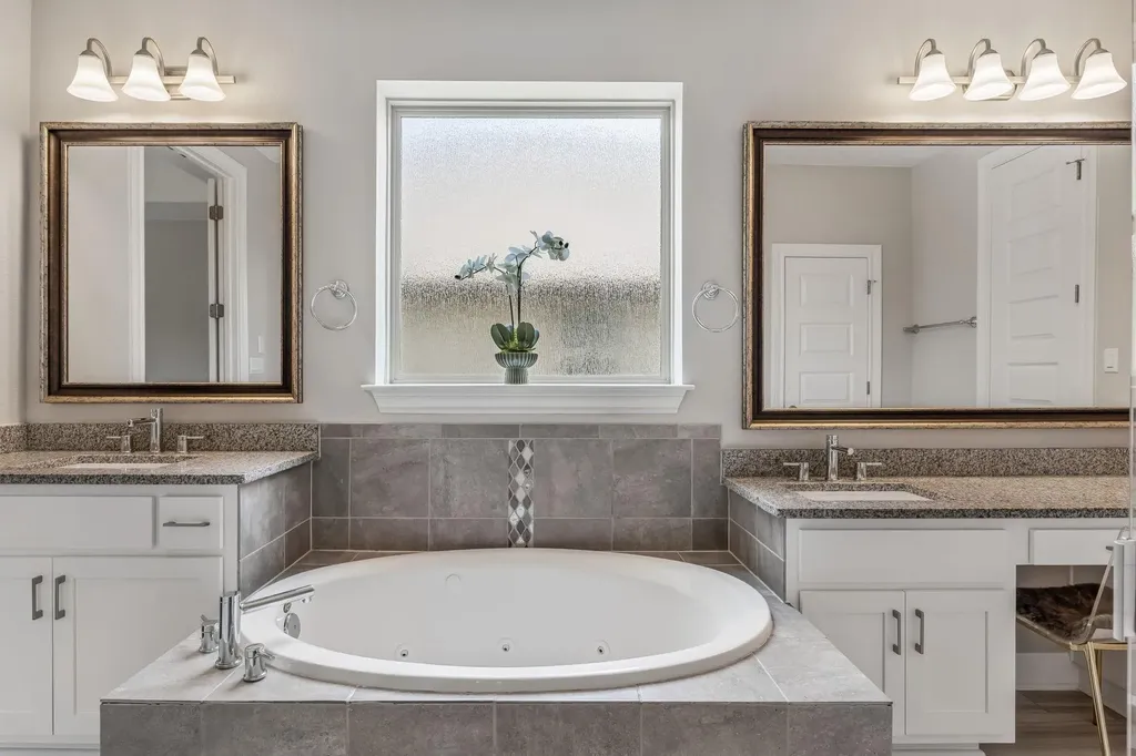 441 Jacksdaw Drive Austin TX 78737