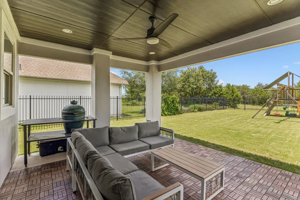 441 Jacksdaw Drive Austin TX 78737