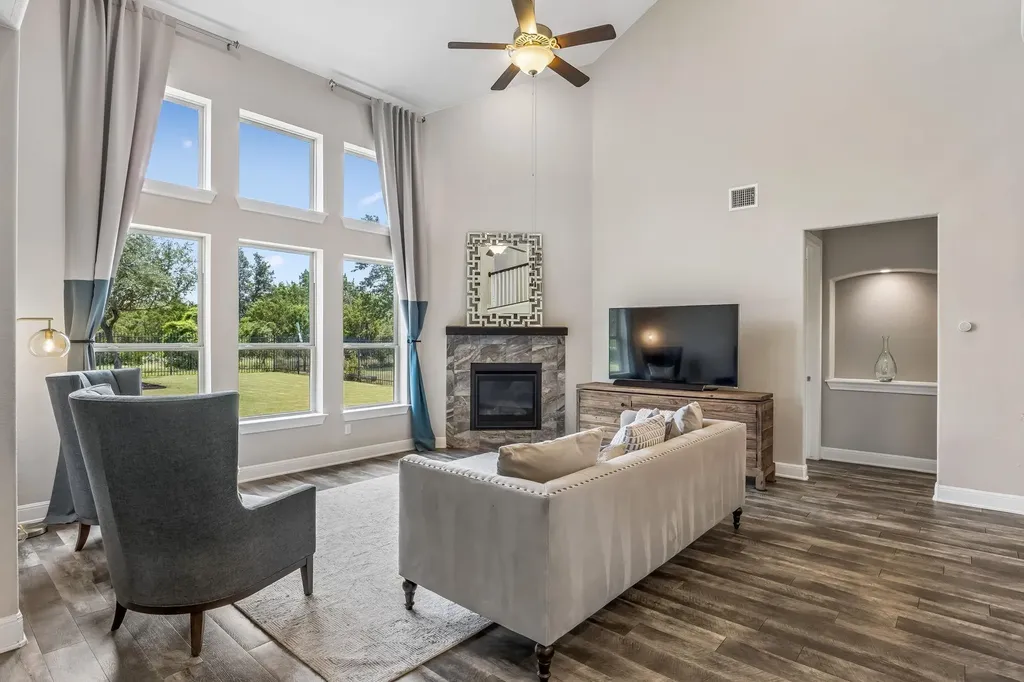 441 Jacksdaw Drive Austin TX 78737