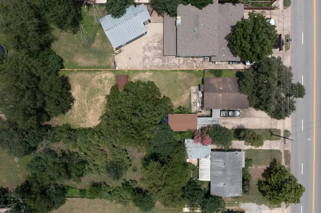 4502 S 1st Street Austin TX 78745